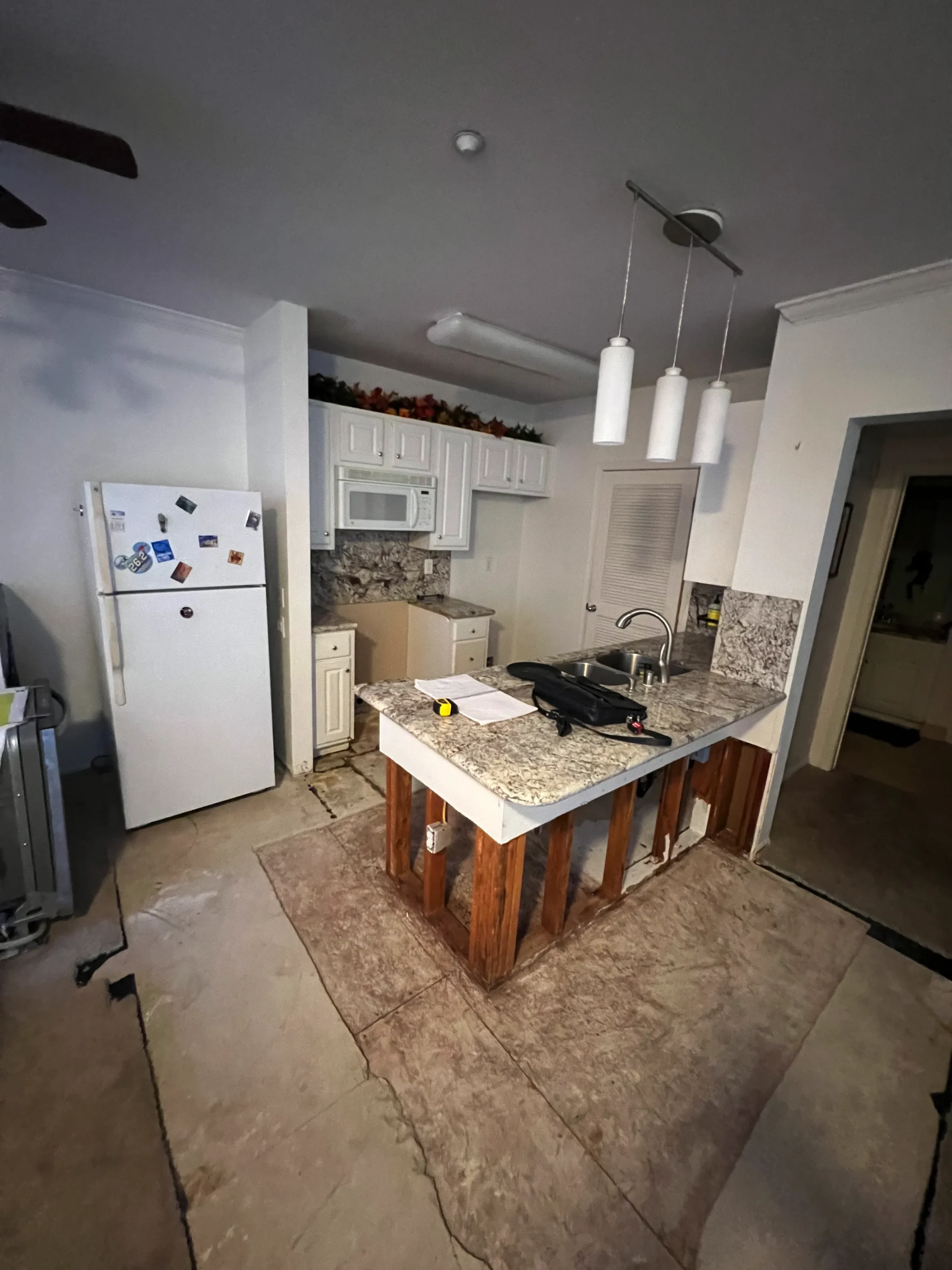 professional prefab cabinet installation Del Mar