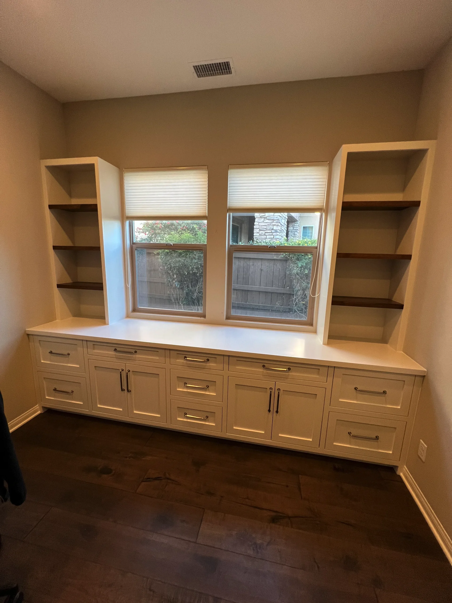 custom home office built-in in Rancho Bernardo