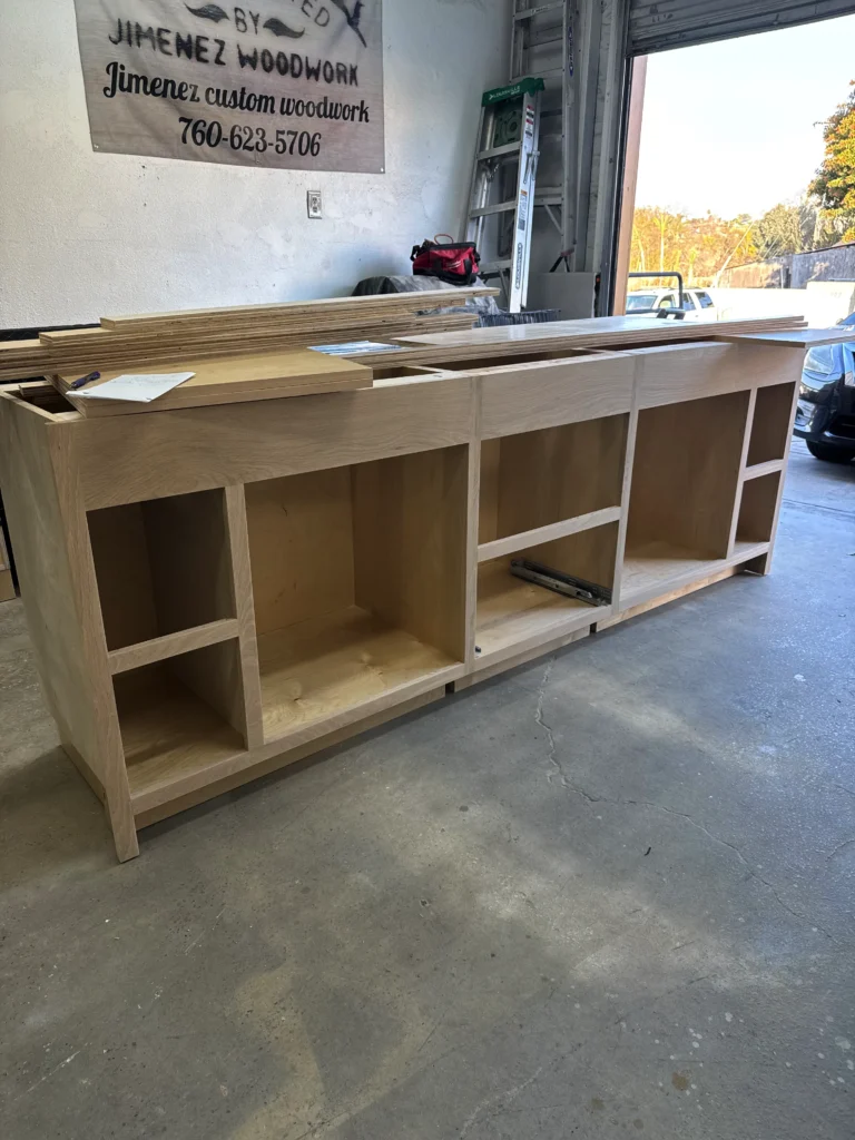 Rancho Santa Fe bathroom with a thick quartz countertop on a white oak vanity