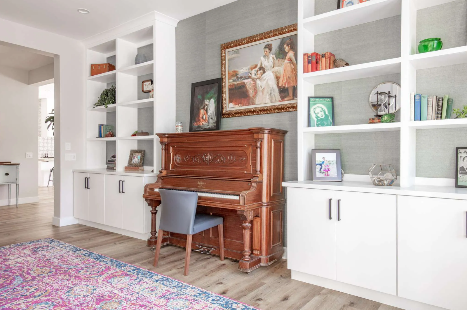 Buit-in 1 Custom cabinet maker services in La Jolla for beautiful home interiors