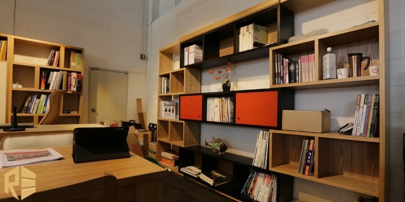 Use Lighting and Finishes to Highlight Your Built-In Bookshelves